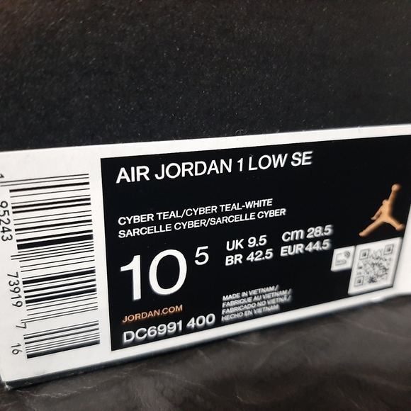 Air Jordan 1 low SE cyber teal 'Barcelona' DC6991-400 - Picture 9 of 10
